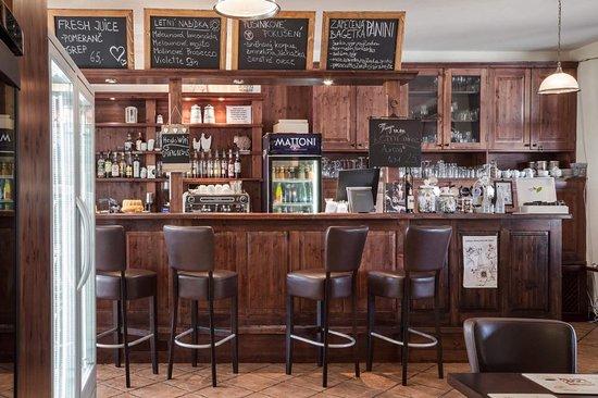 Café & Bistro Beseda
